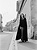 Fabienne - La jeunne femme en cape noire et la petite colire