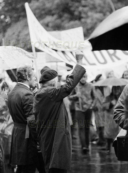 Marche nationale sur Besanon suite   L'Affaire LIP  - 100 000 manifestent sous une pluie battante - 29 septembre 1973