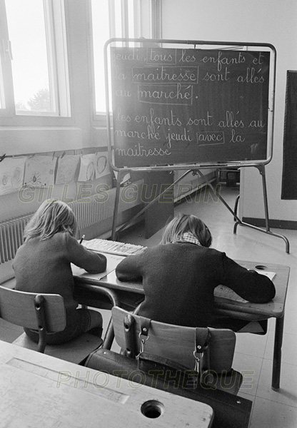 Enseignement primaire - Cours préparatoire - Apprentissage de l'orthographe Octobre - 1979
