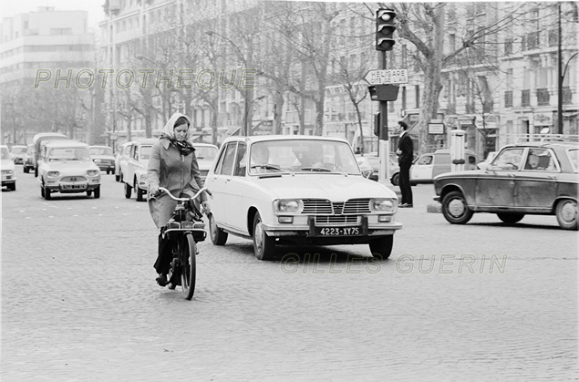 Circulation automobile à Paris - 1973