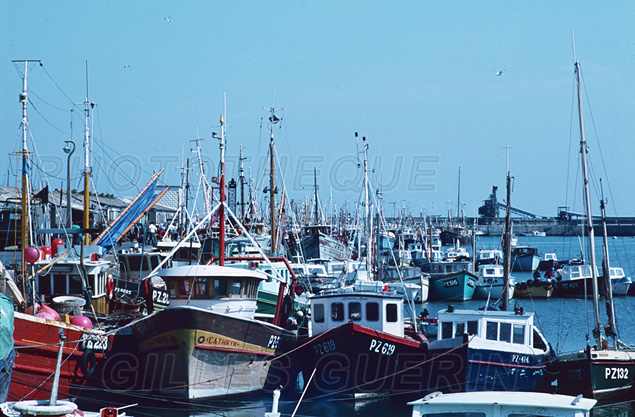 Port ctier de la cte sud des Cornouailles - Ville de Penzance (?) - Angleterre 1980