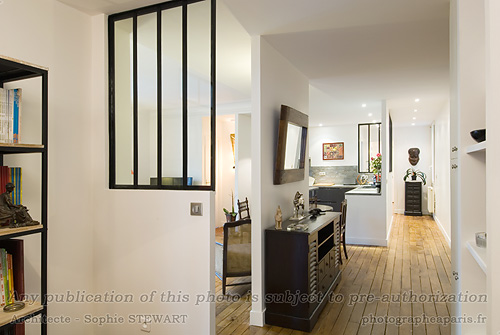 Couloir vu depuis l'entr�e