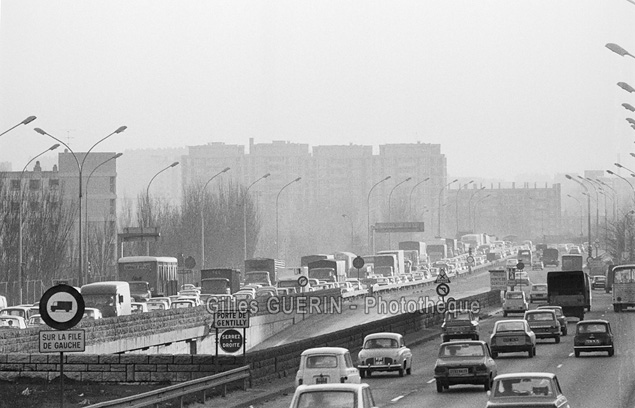 Circulation automobile à Paris - Encombrements - 1973