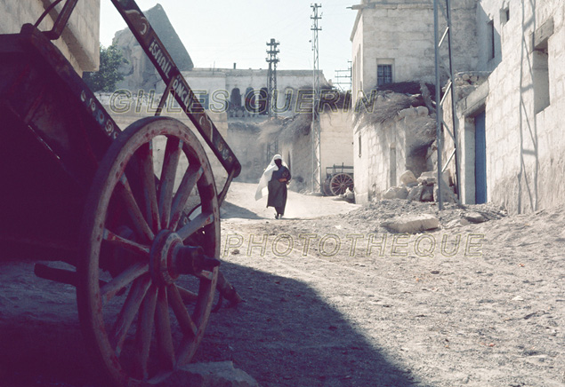 Turquie 1973 - Petite rue dans un village traditionnel d'Anatolie centrale