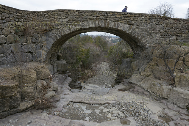 Vieux pont romain - Parc Naturel Rgional des Monts d'Ardche  - 2016